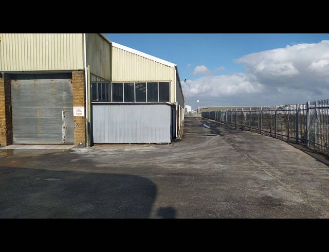 2,881M² WAREHOUSE TO LET IN EPPING INDUSTRIAL